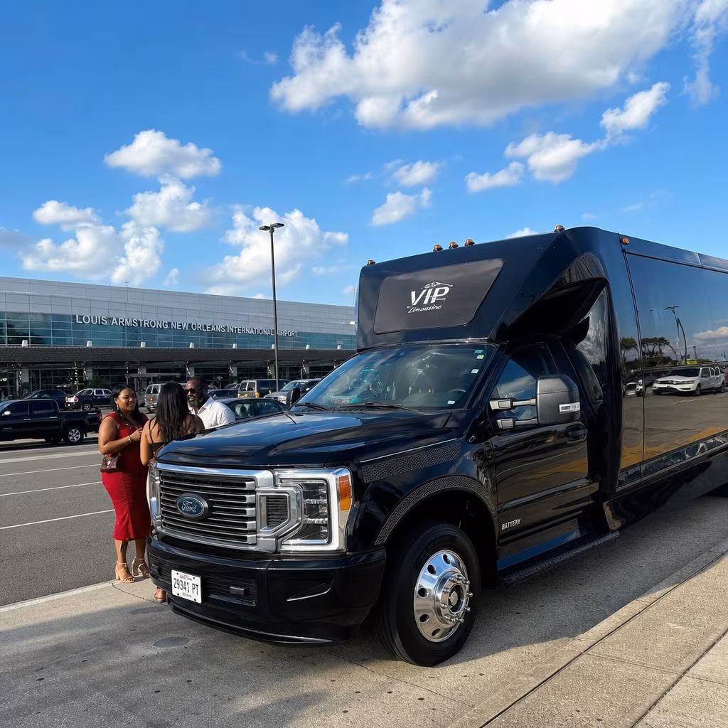 Rent a Bus to Louis Armstrong New Orleans International Airport (MSY)