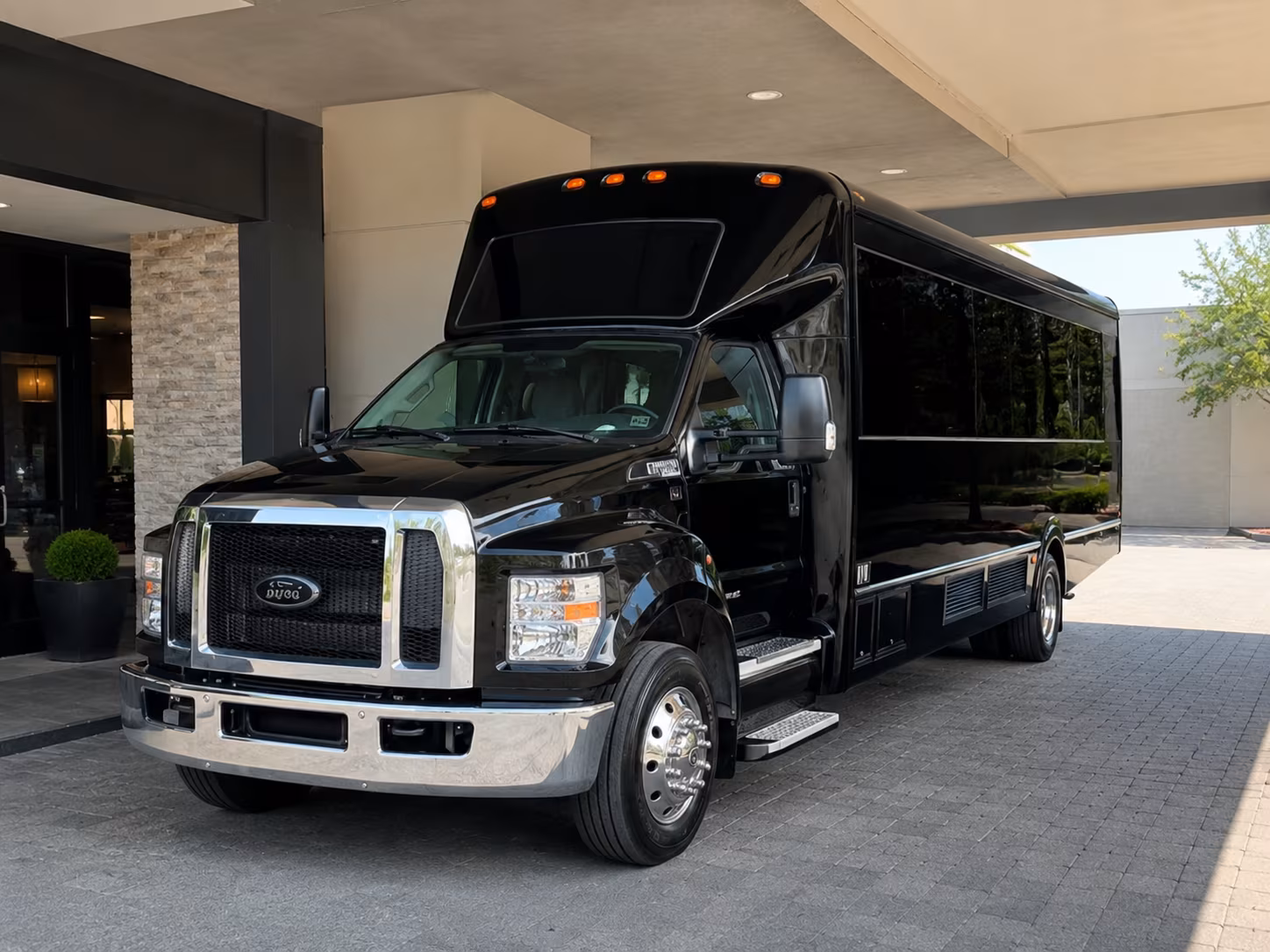 Mobile Homecoming & Prom Party Bus Rentals