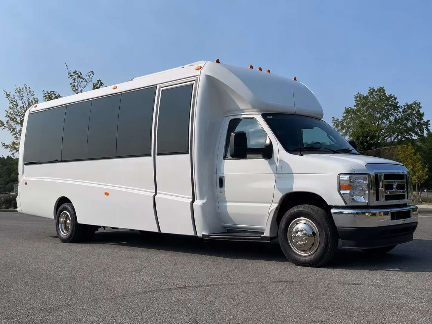 New Orleans Prom & Homecoming Transportation party bus exterior